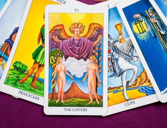 Tarot Connaitre Les Sentiments D Une Personne Signification de la carte de tarot des amoureux - Meilleur des Mondes