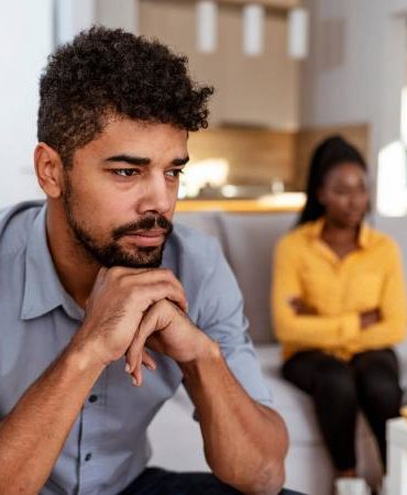 Man ignoring a woman