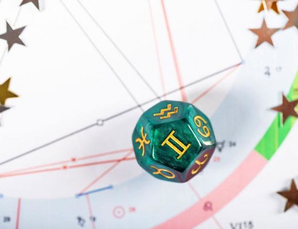 Gemini dice on natal chart
