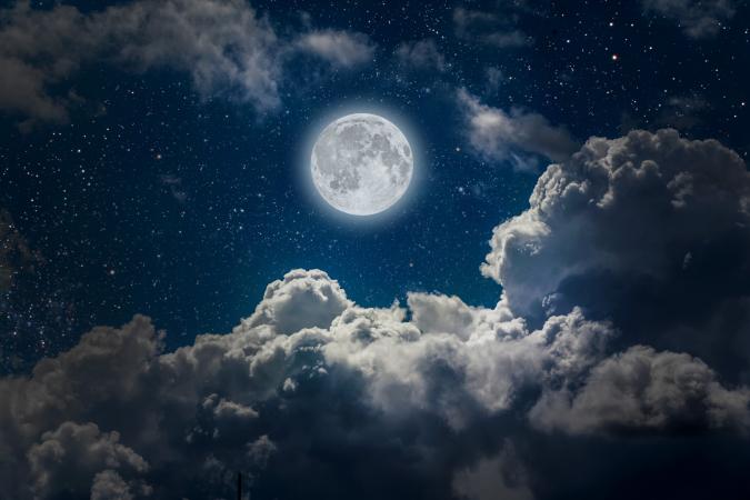 Ciel nocturne avec lune