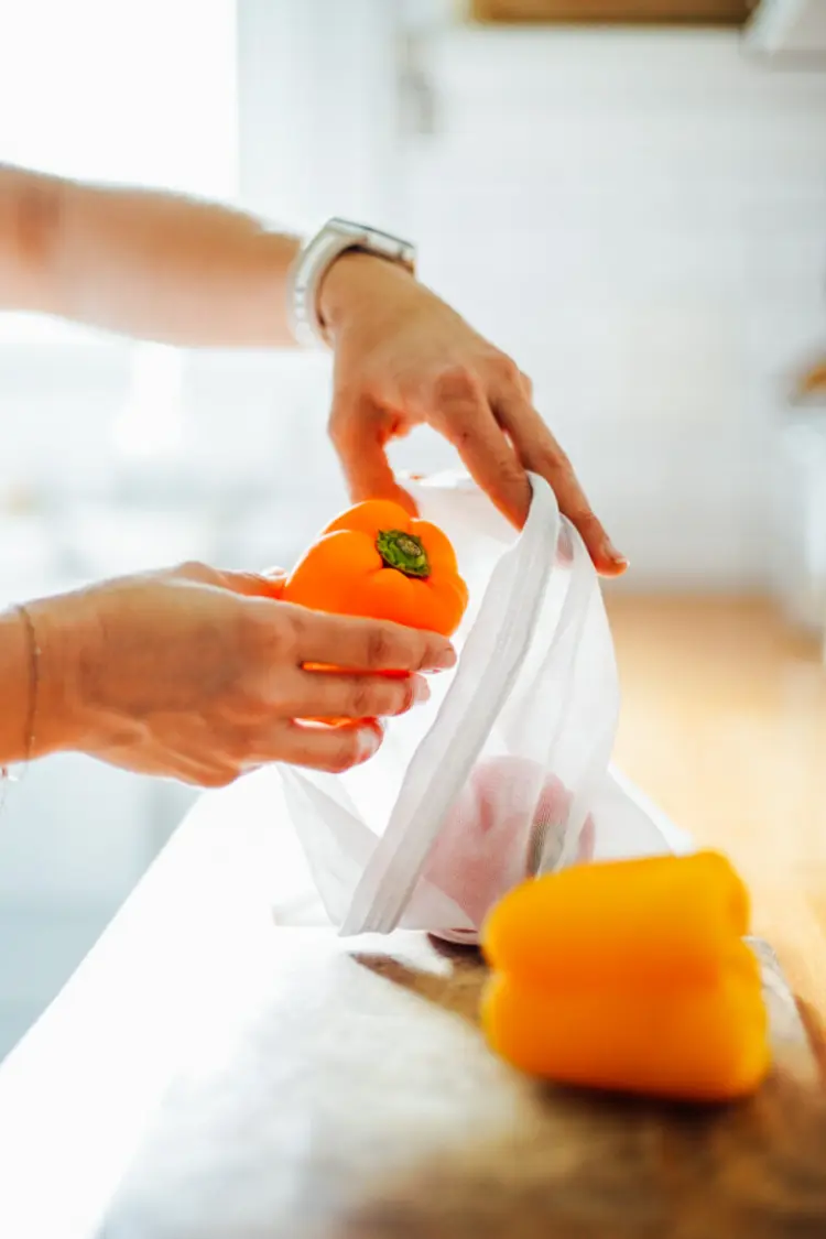 comment conserver les poivrons au frigo longtemps entiers bac sac
